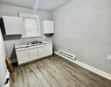 4224 Unit 1 E Washington Street - Photo Thumbnail 7