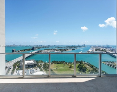 1040 Biscayne Blvd - Photo Thumbnail 13