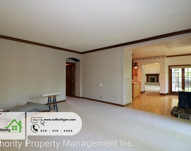 3849 Eagle Parkway - Photo Thumbnail 19