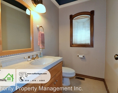 3849 Eagle Parkway - Photo Thumbnail 6