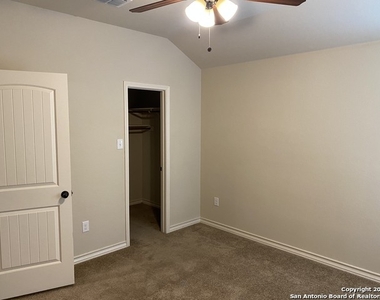 6007 Karly Way - Photo Thumbnail 15