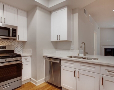 1401 Ambassador St - Photo Thumbnail 1