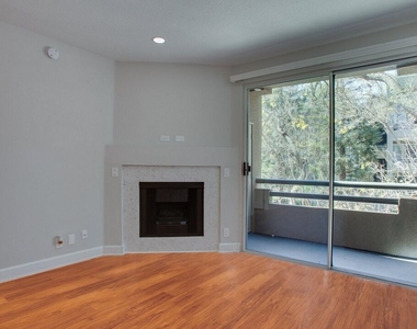 1401 Ambassador St - Photo Thumbnail 3
