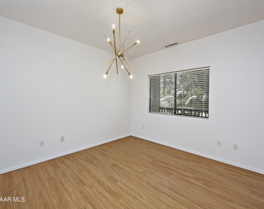 1121 Boulder Park Avenue - Photo Thumbnail 5