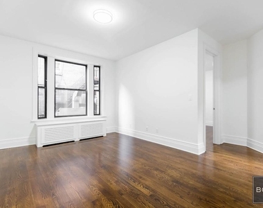 140 West 55th Street - Photo Thumbnail 3