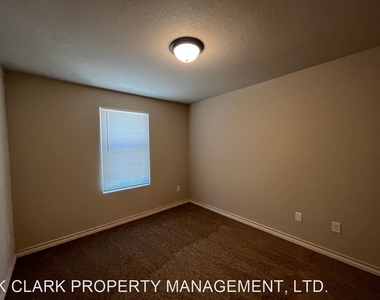 6878 Lakeview Dr #102 - Photo Thumbnail 32