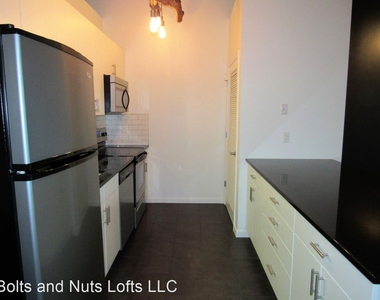 1319 Jones Street - Photo Thumbnail 9