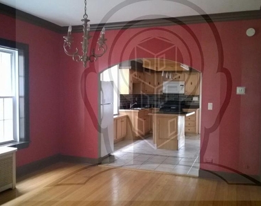 6026 West Addison Street - Photo Thumbnail 4