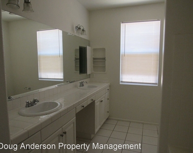 ***45449 Stanridge Avenue - Photo Thumbnail 9