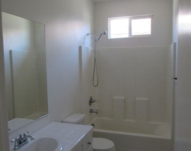 ***45449 Stanridge Avenue - Photo Thumbnail 13