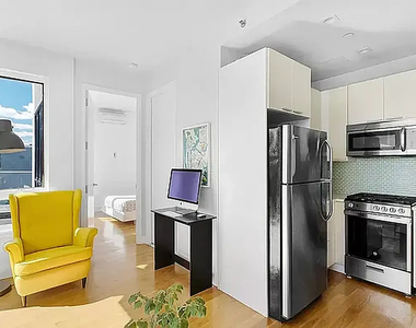 1433 Dekalb Avenue - Photo Thumbnail 2