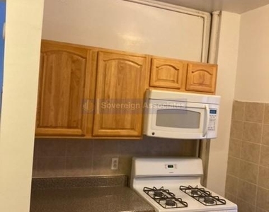 631 Edgecombe Avenue - Photo Thumbnail 5