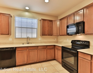 3067 E. Palmdale Ln. - Photo Thumbnail 10