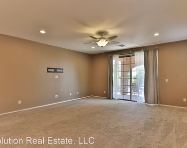 3067 E. Palmdale Ln. - Photo Thumbnail 4