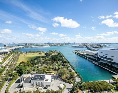 900 Biscayne Blvd Apt 2409 - Photo Thumbnail 9