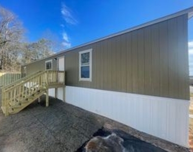 200 Logan Dr - Photo Thumbnail 16