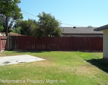 3132 W. Bellaire Way - Photo Thumbnail 9