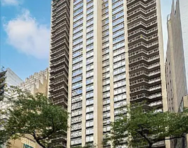 245 East 44th Street - Photo Thumbnail 6