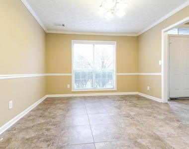 949 Heartwood Circle - Photo Thumbnail 8