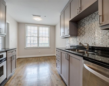 1735 Peachtree Street Ne - Photo Thumbnail 11