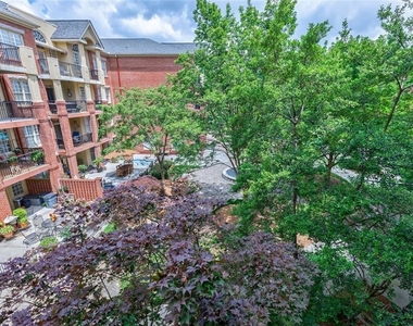 1735 Peachtree Street Ne - Photo Thumbnail 22