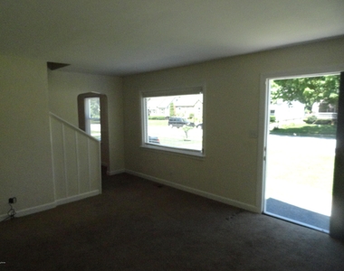 602 Harris Pl - Photo Thumbnail 10