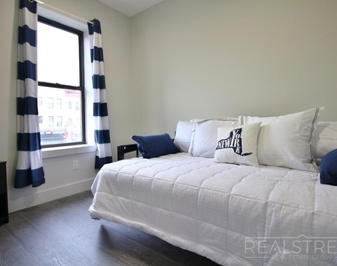 1159 Saint Johns Place - Photo Thumbnail 5