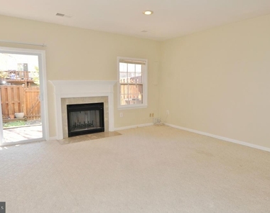 7506 Oldham Way - Photo Thumbnail 24