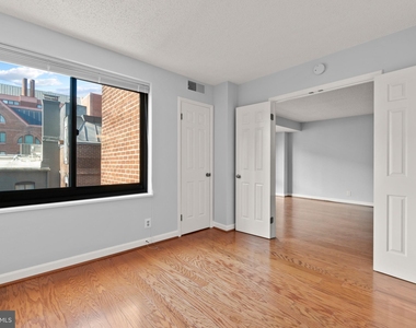 1077 30th Street Nw - Photo Thumbnail 27