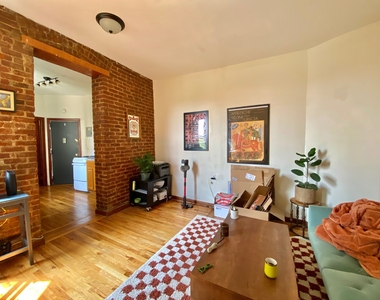 210 Humboldt Street - Photo Thumbnail 2