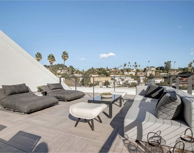 3400 Sunset Blvd - Photo Thumbnail 9