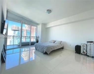 475 Brickell Ave Apt 4812 - Photo Thumbnail 3