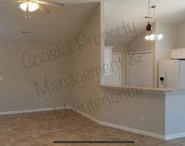 1156 Great Lakes Cir - Photo Thumbnail 2