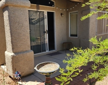 5042 Orchid Springs Street - Photo Thumbnail 13