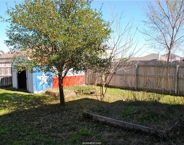 3717 Meadow View - Photo Thumbnail 16