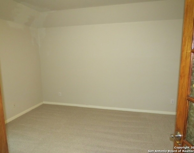 1004 Oak Rdg - Photo Thumbnail 22