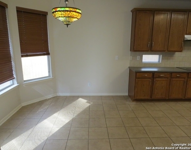 1004 Oak Rdg - Photo Thumbnail 6