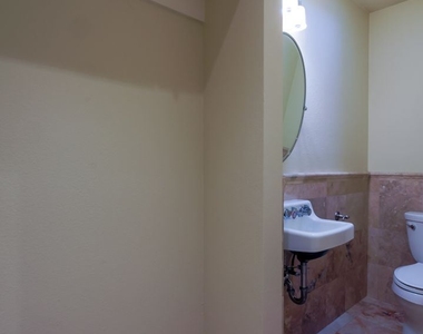 6520 - 6570 Sw Canyon Court - Photo Thumbnail 11