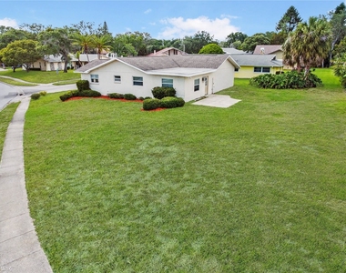 500 R Sanibel Court - Photo Thumbnail 27