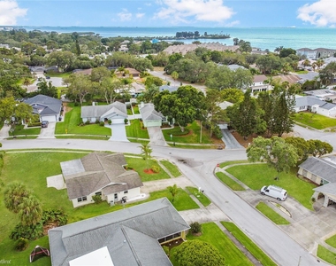 500 R Sanibel Court - Photo Thumbnail 29