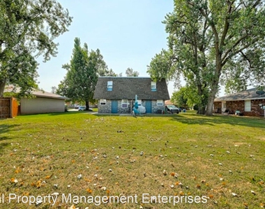 1247 W Huntington Way - Photo Thumbnail 20