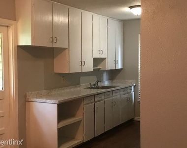 3012 Georgia Ave - Photo Thumbnail 2