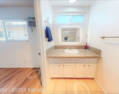 20353 Saticoy St. - Photo Thumbnail 14