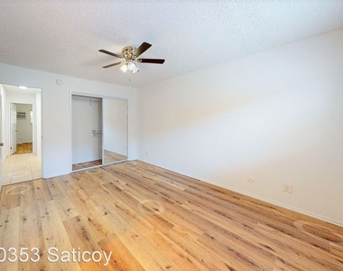 20353 Saticoy St. - Photo Thumbnail 16