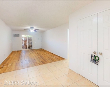 20353 Saticoy St. - Photo Thumbnail 7