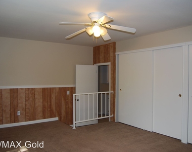 4935 Golden Springs Drive - Photo Thumbnail 13