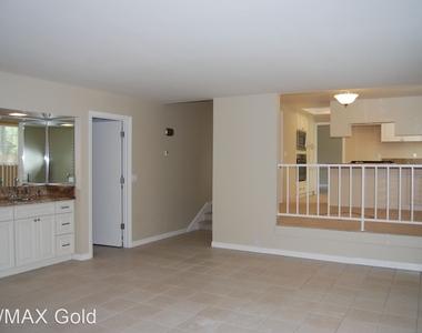 4935 Golden Springs Drive - Photo Thumbnail 6