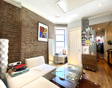 Mott & Prince St - Photo Thumbnail 7