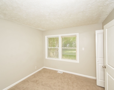 4608 N Hartman Drive - Photo Thumbnail 6