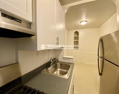 560 West 218th Street - Photo Thumbnail 11
